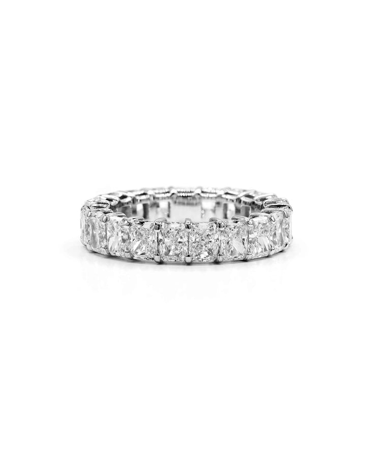 Víya Radiant Shape Diamond North to South Vertical Eternity Ring White Gold 14K