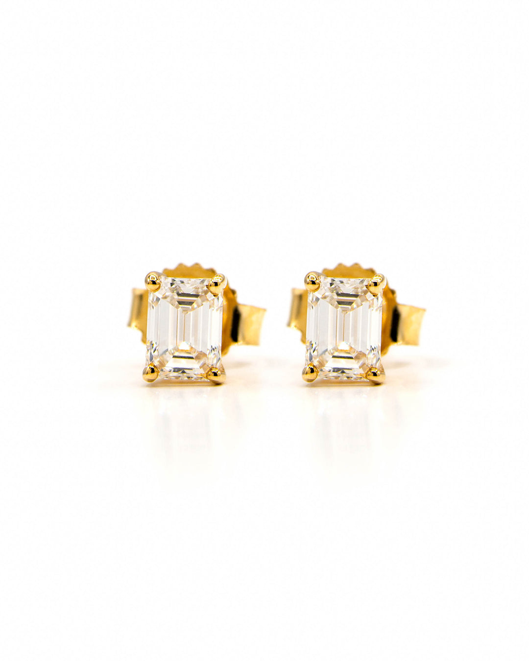 Víya Emerald Shape Diamond Stud Earrings Yellow Gold 14K