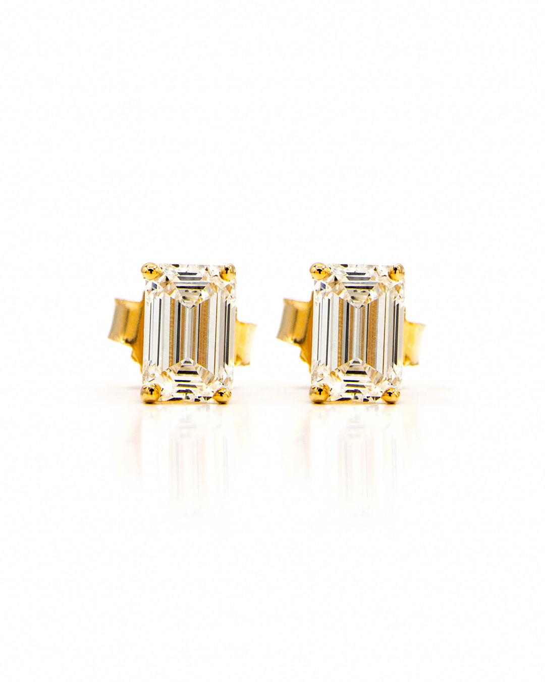 Víya Emerald Shape Diamond Stud Earrings Yellow Gold 14K