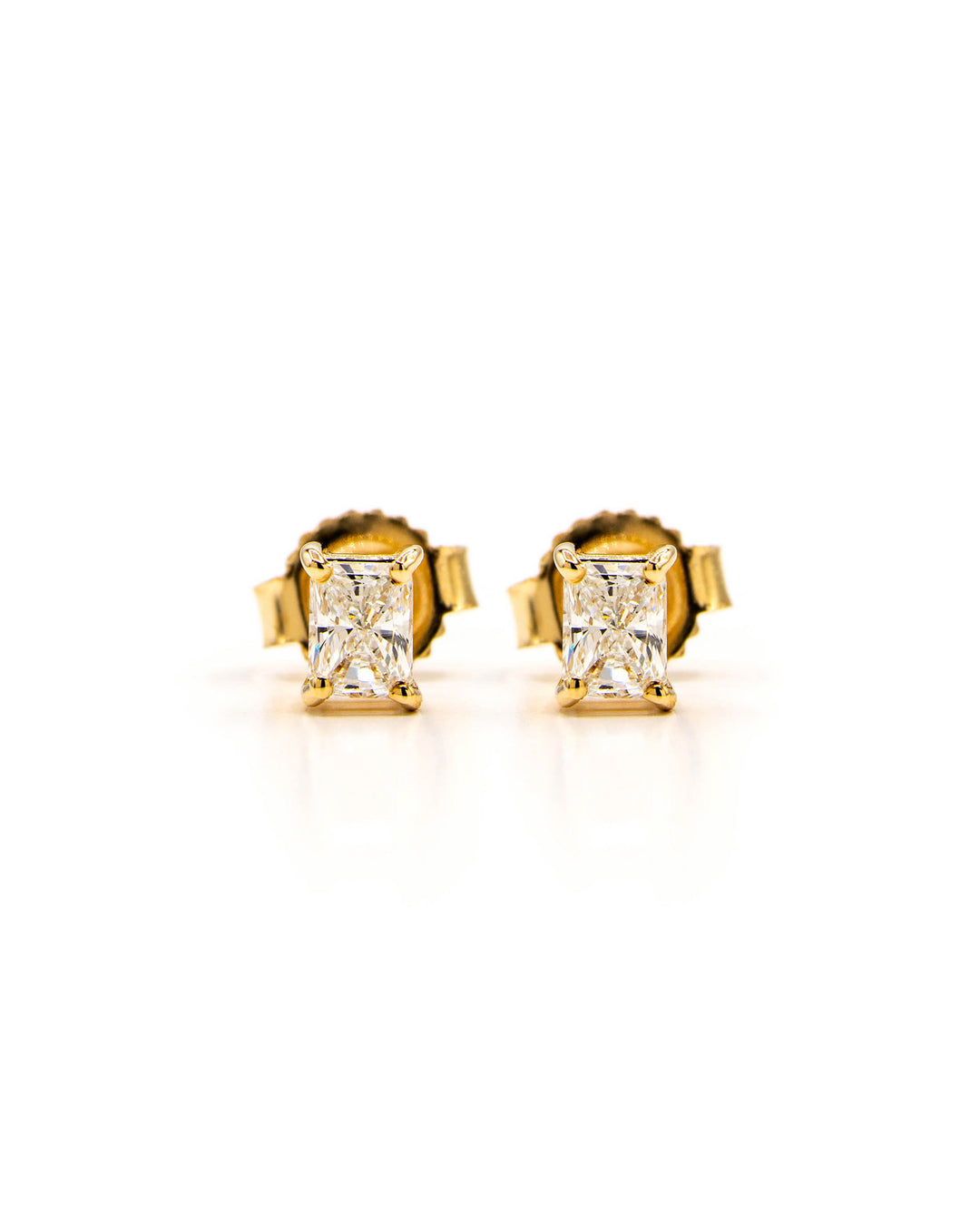 Víya Radiant Shape Diamond Stud Earrings Yellow Gold 14K