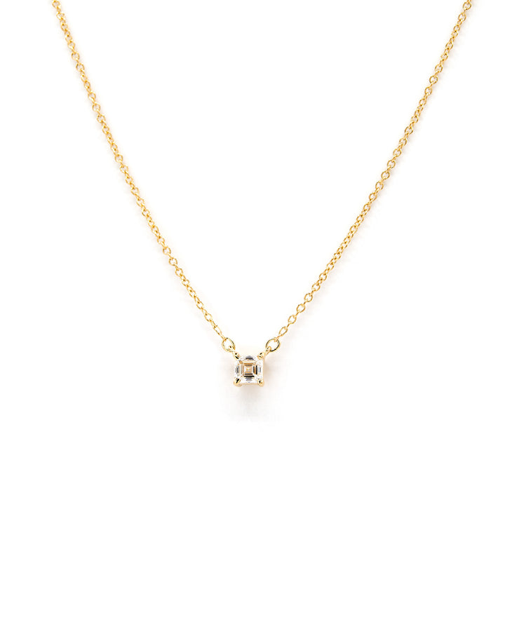 Víya Asscher Shape Diamond Pendant Necklace 14K Yellow Gold